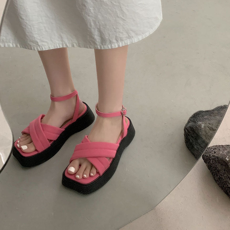 Vintage Cross Sandals Black / EU:36:US Women's 5-5.5
