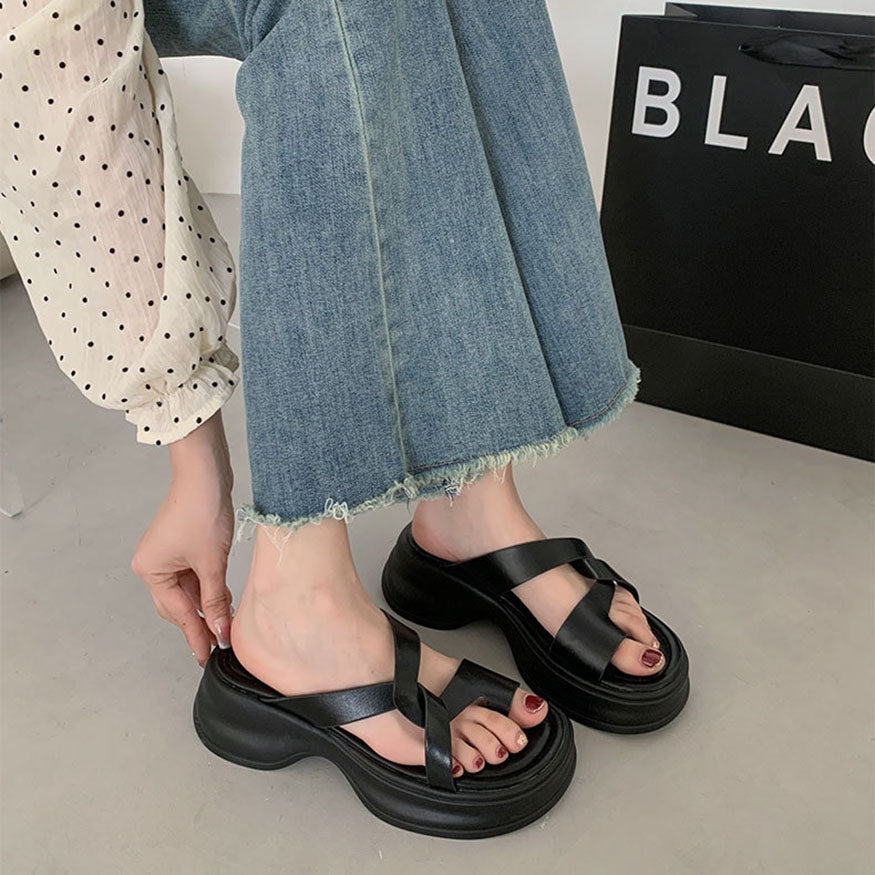Chic Simple Twist Sandals Black / EU:38:US Women's 7-7.5 Men's 4.5-5