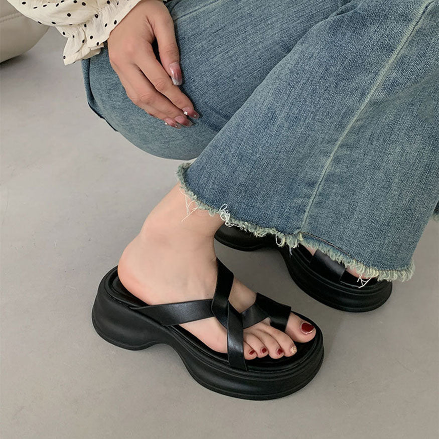 Chic Simple Twist Sandals Black / EU:40:US Women's 9-9.5 Men's 6.5-7