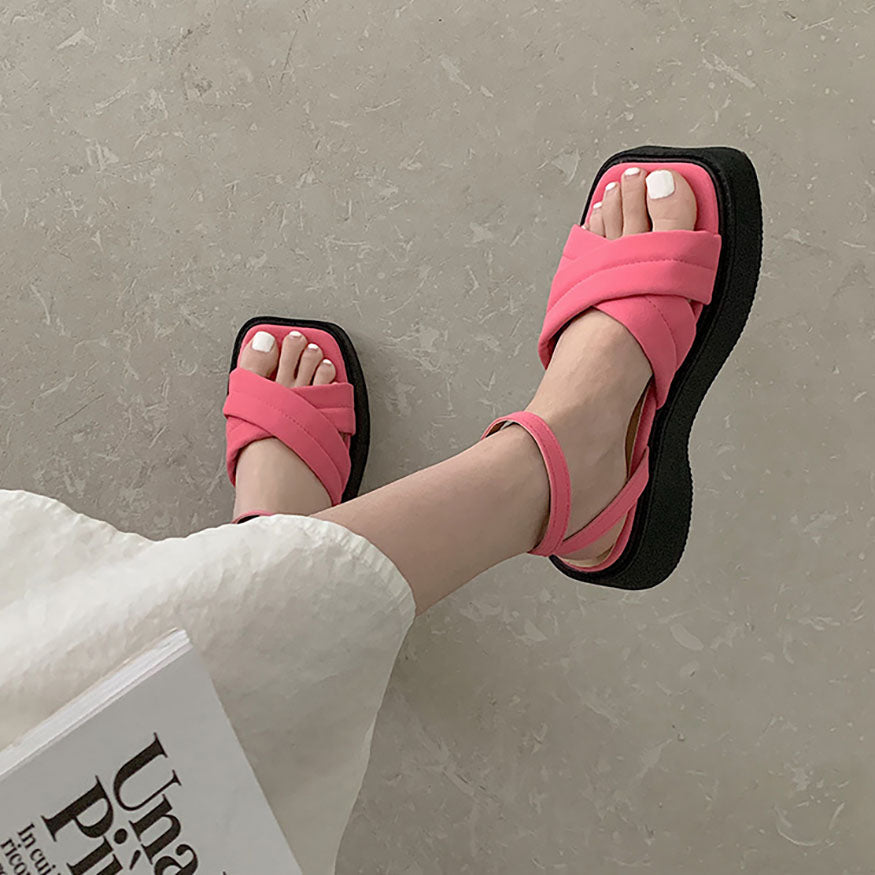 Vintage Cross Sandals Black / EU:35:US Women's 4-4.5