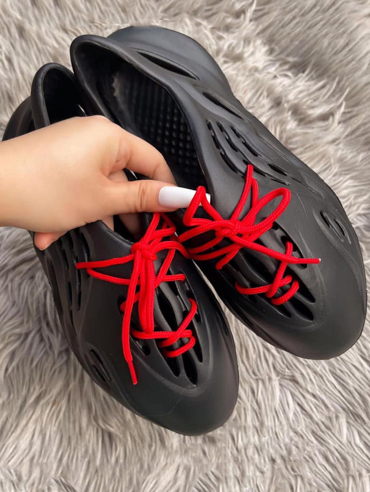 Soft-soled Lace-up Cave Flats Black / 8.5