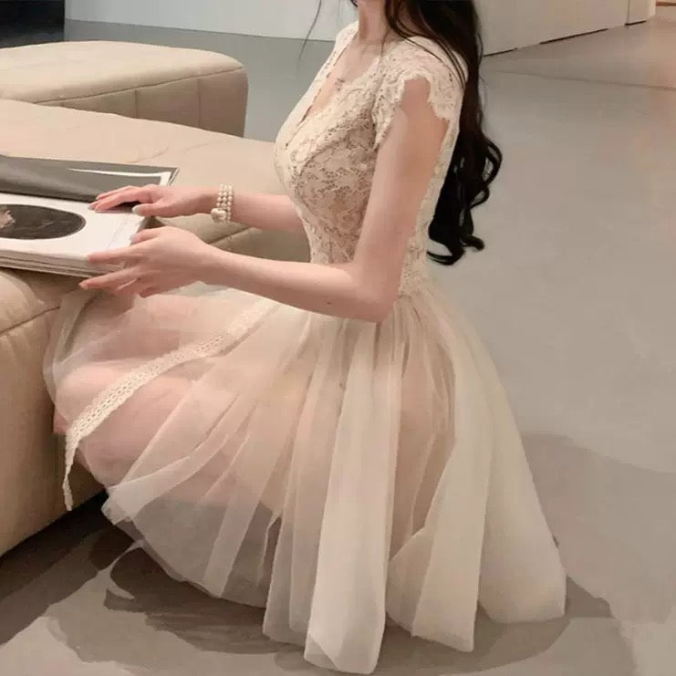 Lace Splicing Mesh Sleeveless Dresses