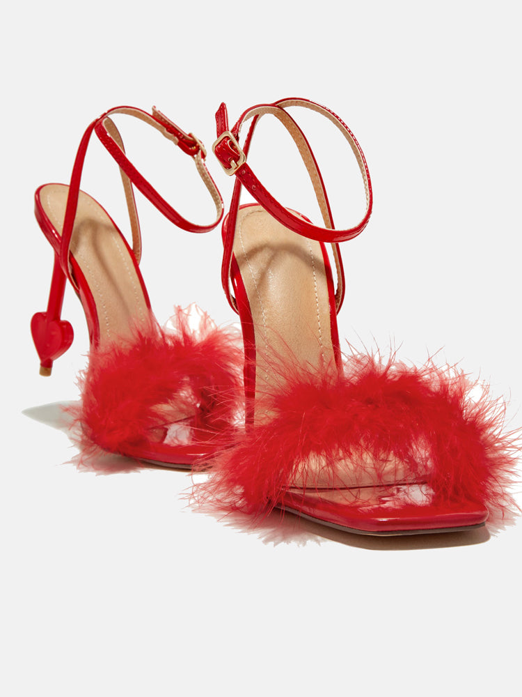 Feather Buckle Heart Heels Black / 9/9.5