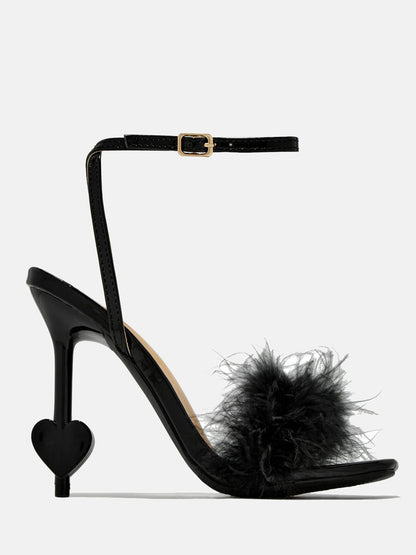 Feather Buckle Heart Heels Black / 7.5/8