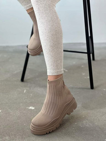 Platform Round Toe Knit Boots Rose / 9/9.5