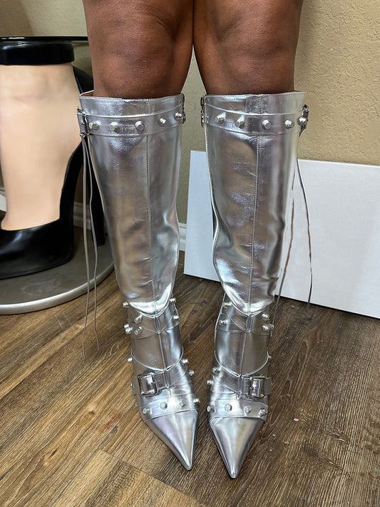 Studded Buckled Strap Leather Boots Rose / 5/5.5